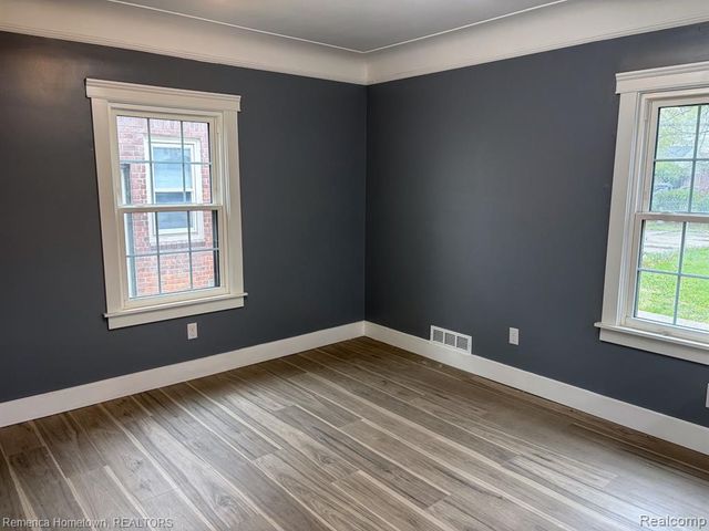 9614 Auburndale Street, Livonia, MI 48150