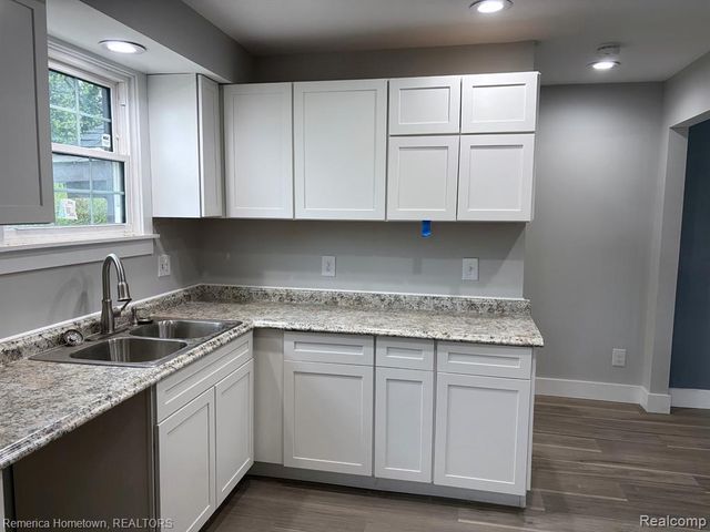 9614 Auburndale Street, Livonia, MI 48150