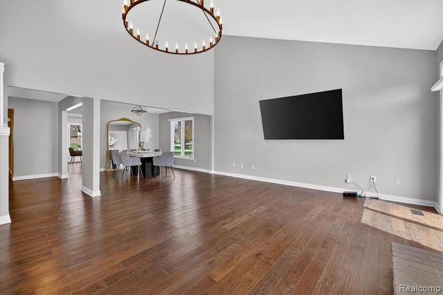 2354 Erickson Drive, Troy, MI 48085