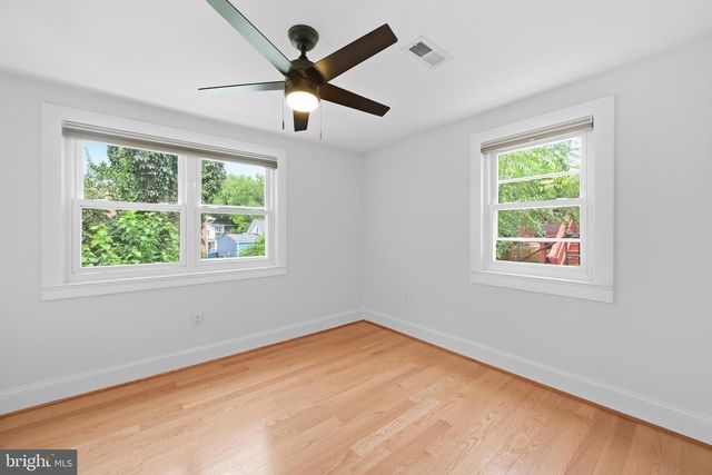 2705 1ST RD S, Arlington, VA 22204