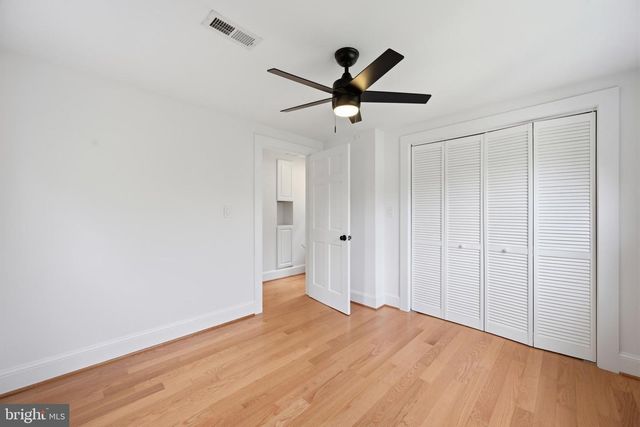 2705 1ST RD S, Arlington, VA 22204