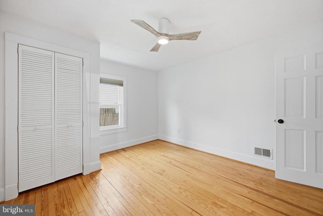2705 1ST RD S, Arlington, VA 22204