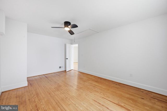 2705 1ST RD S, Arlington, VA 22204