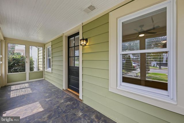 2705 1ST RD S, Arlington, VA 22204