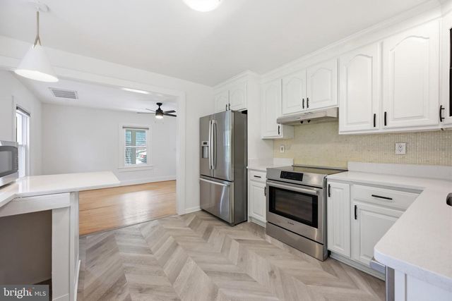 2705 1ST RD S, Arlington, VA 22204