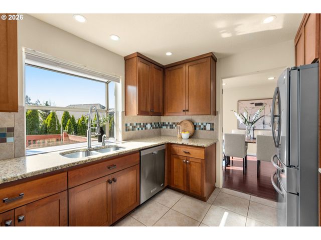 13413 VERMEER Dr, Lake Oswego, OR 97035