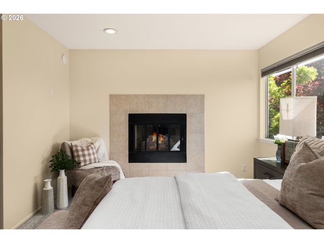 13413 VERMEER Dr, Lake Oswego, OR 97035