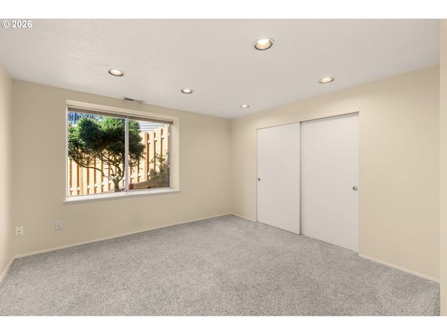 13413 VERMEER Dr, Lake Oswego, OR 97035