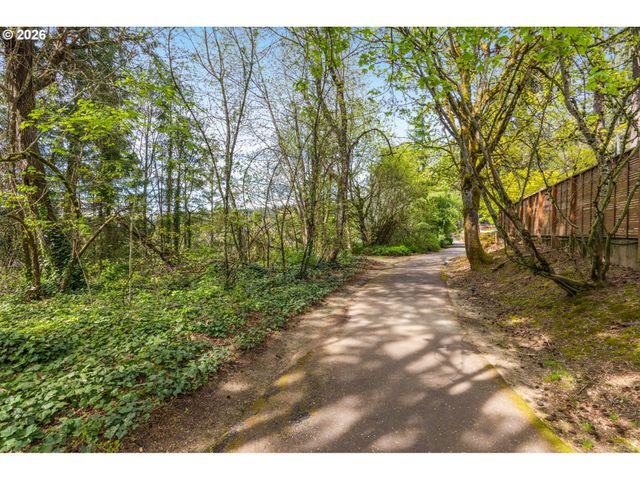 13413 VERMEER Dr, Lake Oswego, OR 97035