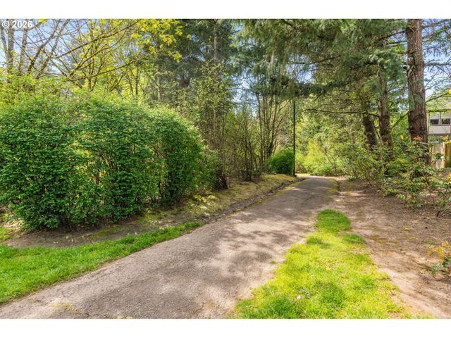 13413 VERMEER Dr, Lake Oswego, OR 97035