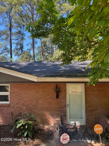 2224 Mirror Lake Drive, Fayetteville, NC 28303