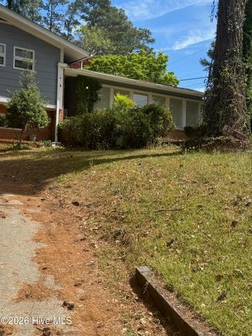 2224 Mirror Lake Drive, Fayetteville, NC 28303