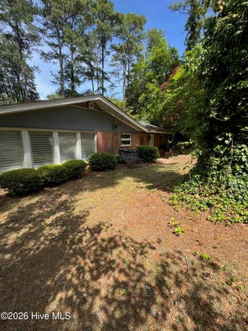 2224 Mirror Lake Drive, Fayetteville, NC 28303