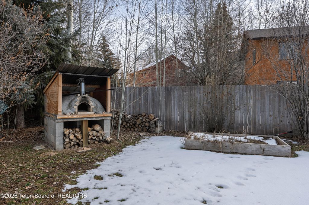 2055 CORNER CREEK Lane 312, Jackson, WY 83001 photo 15