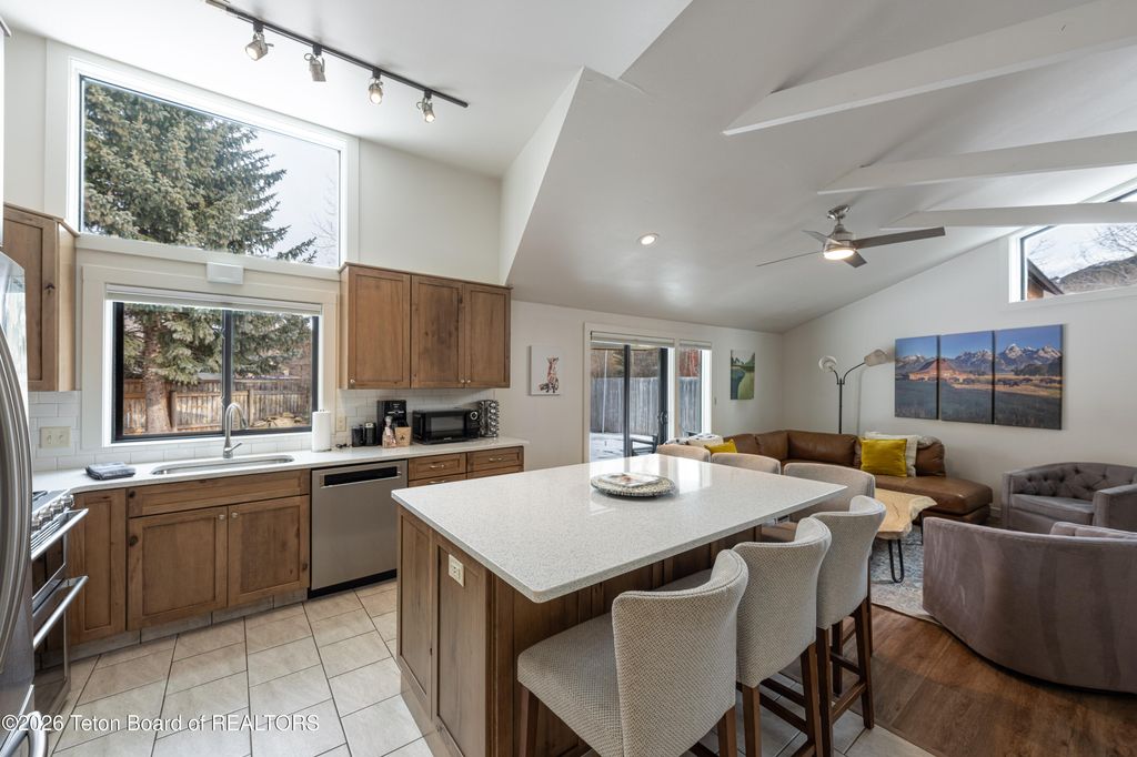 2055 CORNER CREEK Lane 312, Jackson, WY 83001 photo 5