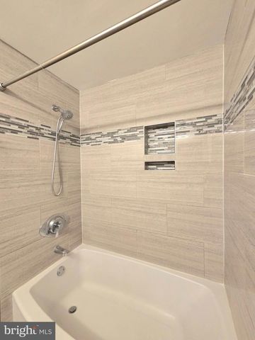 4331 ROLLING STONE WAY, Alexandria, VA 22306