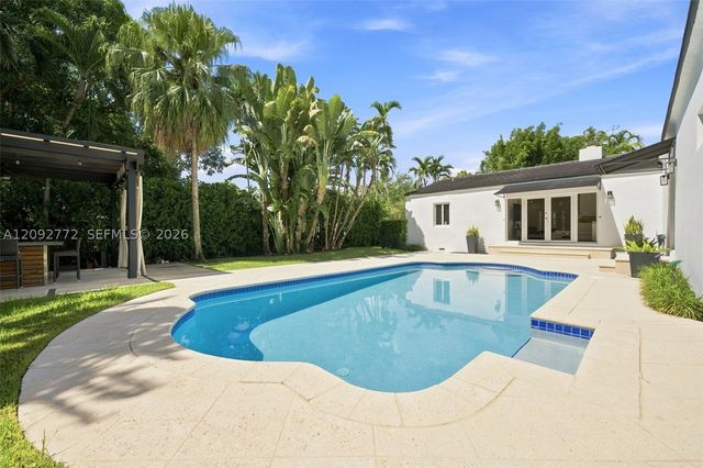 7215 SW 54th Ct, Miami, FL 33143