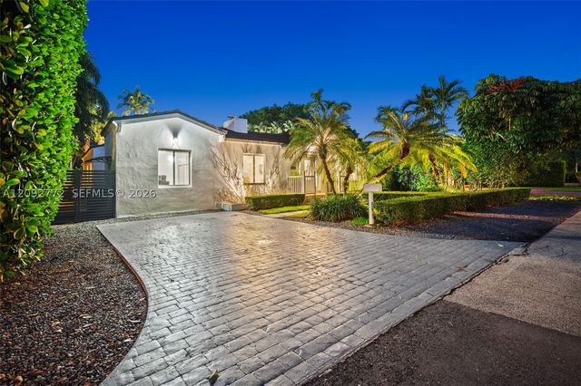 7215 SW 54th Ct, Miami, FL 33143