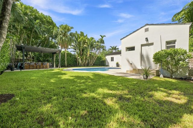 7215 SW 54th Ct, Miami, FL 33143