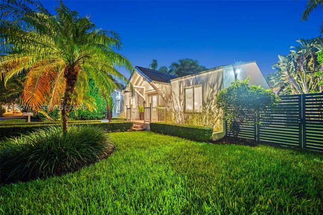 7215 SW 54th Ct, Miami, FL 33143