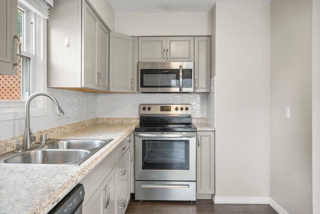 307 Valorie Lane, Monona, WI 53716