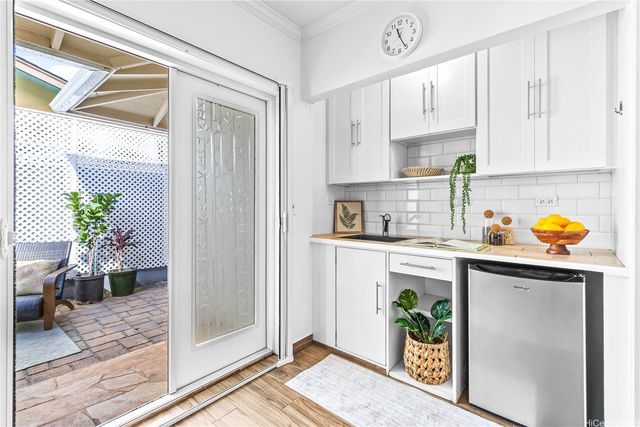 738 Kanaha Street, Kailua, HI 96734