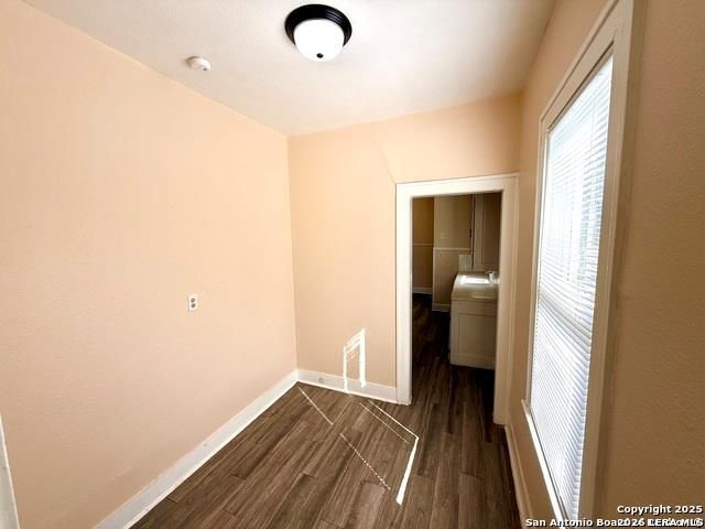 411 canton, San Antonio, TX 78202