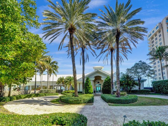 7 Saranac Road, Sea Ranch Lakes, FL 33308