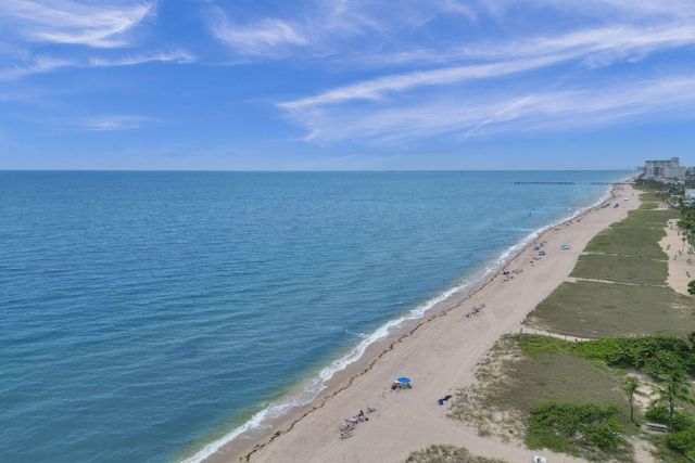 7 Saranac Road, Sea Ranch Lakes, FL 33308
