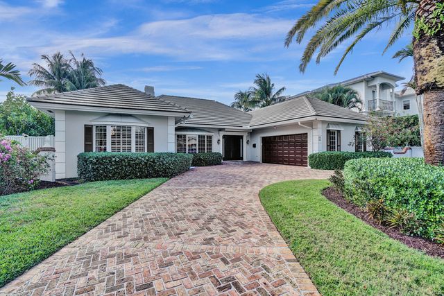 7 Saranac Road, Sea Ranch Lakes, FL 33308