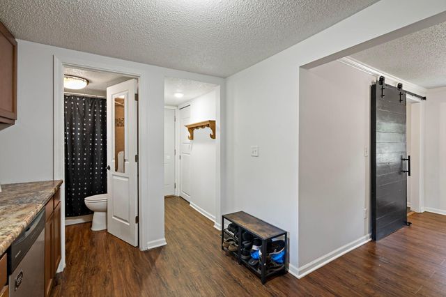 5740 Dupont Avenue N, Brooklyn Center, MN 55430