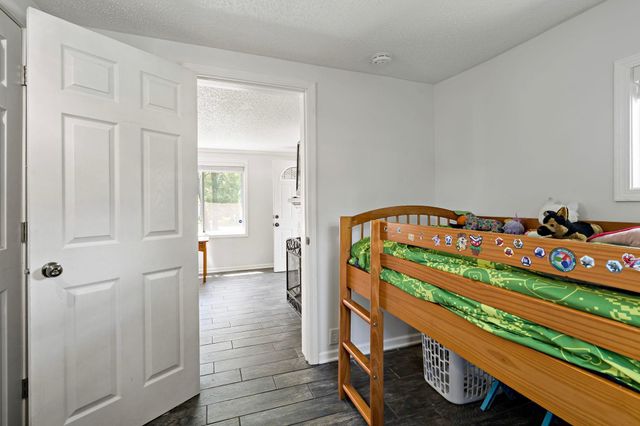 5740 Dupont Avenue N, Brooklyn Center, MN 55430