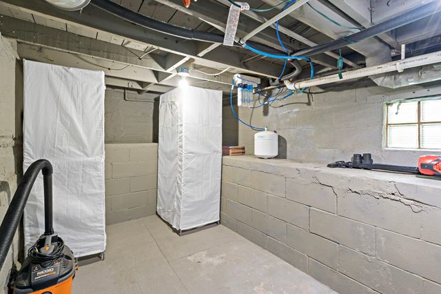 5740 Dupont Avenue N, Brooklyn Center, MN 55430