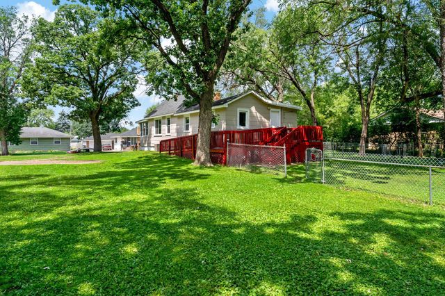 5740 Dupont Avenue N, Brooklyn Center, MN 55430