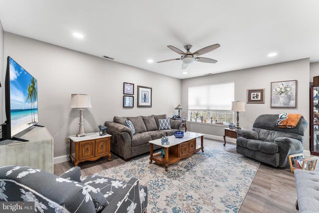 748 QUAIL PL, Woodbury, NJ 08096