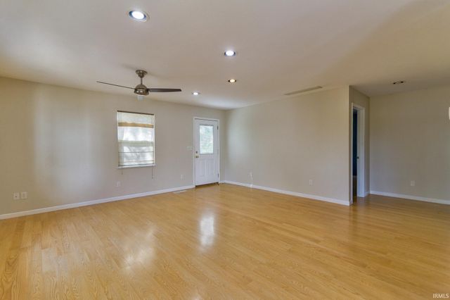 4366 Lenn Road, Newburgh, IN 47630