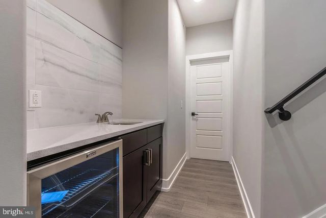 2406 N HOWARD ST, Philadelphia, PA 19133