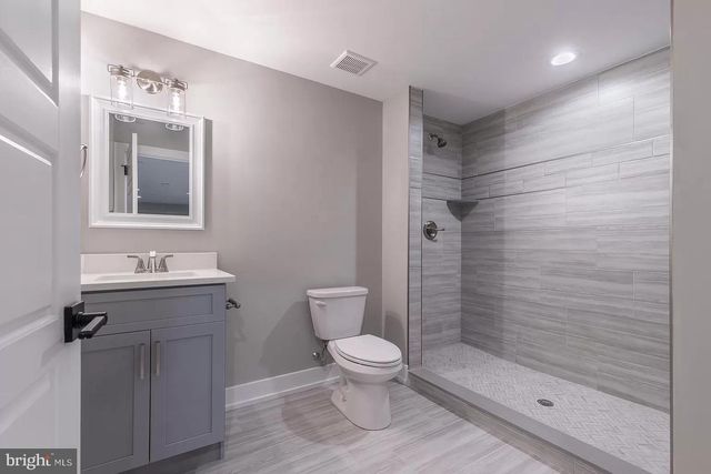 2406 N HOWARD ST, Philadelphia, PA 19133