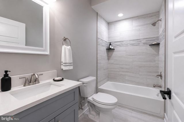 2406 N HOWARD ST, Philadelphia, PA 19133