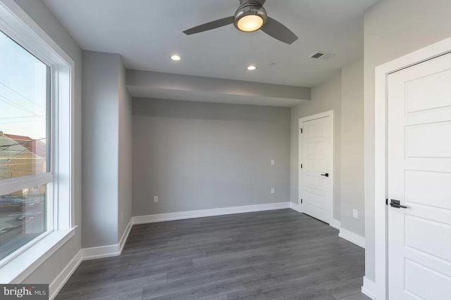 2406 N HOWARD ST, Philadelphia, PA 19133