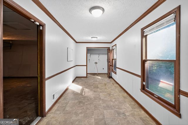 1378 Stoneleigh Hill Road, Lithonia, GA 30058