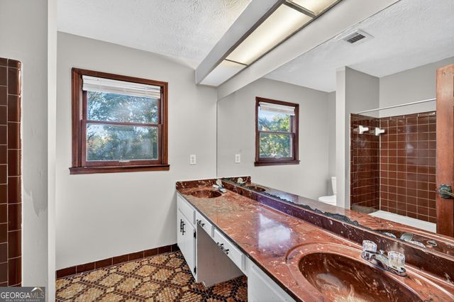 1378 Stoneleigh Hill Road, Lithonia, GA 30058