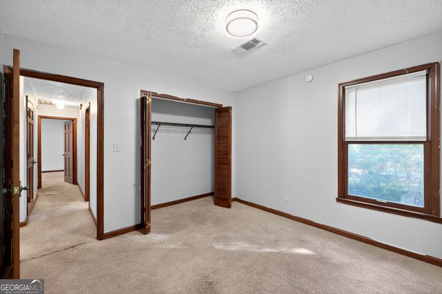 1378 Stoneleigh Hill Road, Lithonia, GA 30058