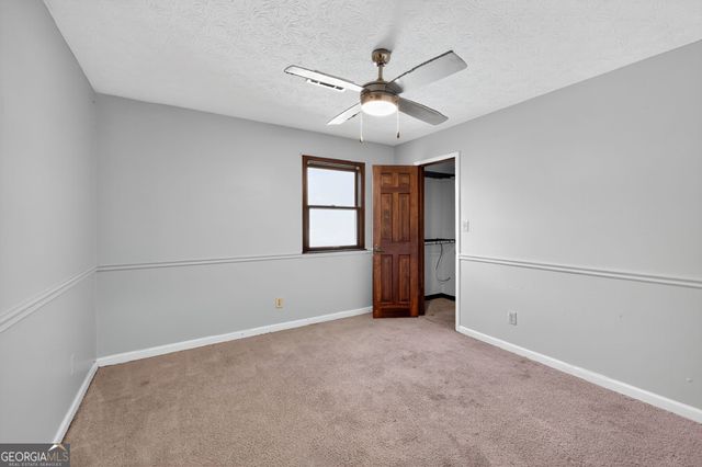 1378 Stoneleigh Hill Road, Lithonia, GA 30058