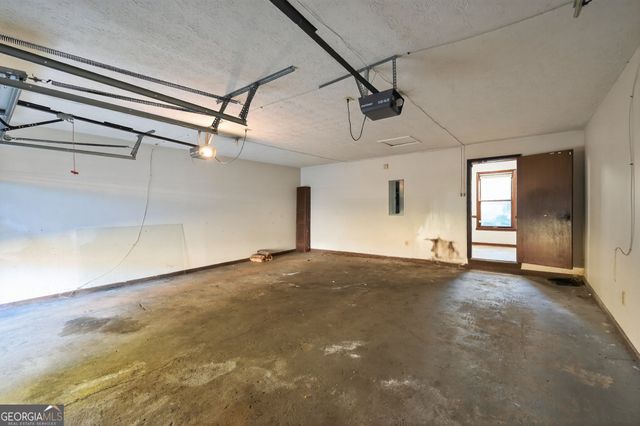 1378 Stoneleigh Hill Road, Lithonia, GA 30058