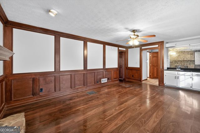 1378 Stoneleigh Hill Road, Lithonia, GA 30058