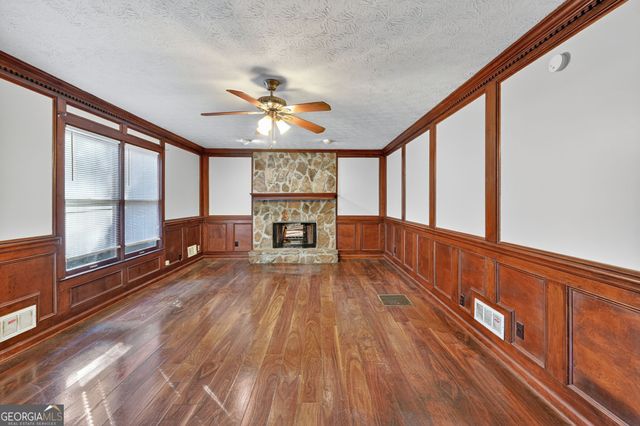 1378 Stoneleigh Hill Road, Lithonia, GA 30058