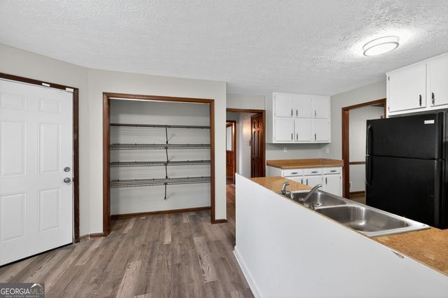 1378 Stoneleigh Hill Road, Lithonia, GA 30058