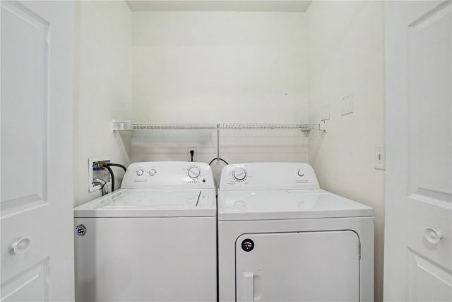 2824 Triple Crown Ln Unit 5, Iowa City, IA 52340