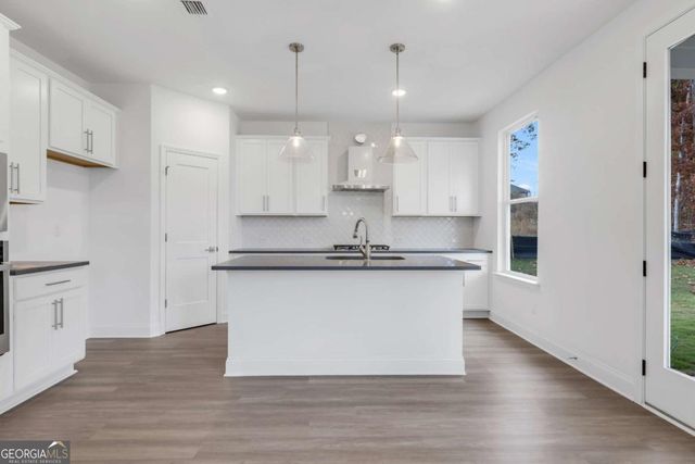 195 Hickory Grove Lane, Hoschton, GA 30548